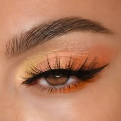 Makeup Wallpaper, Wallpaper Makeup, Mekap Mata, Make Up Designs, Orange Eyeshadow, Orange Makeup, Collection Aesthetic, Organization Makeup, Aesthetic Products