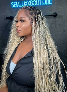 Blonde Braids With Black Roots, Blonde Fulani Braids, Blonde Boho Braids Black Women, High Ponytail Hairstyles, Braids With Shaved Sides, Blonde Braids, Fake Hair, Short Box Braids, Cute Braided Hairstyles