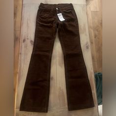 Brandy Melville/J Galt Brown Corduroy Bootleg Pants, Sz S Fitted Wide Leg Corduroy Jeans, Winter Corduroy Fitted Jeans, Fitted Mid-rise Corduroy Jeans, Fitted Mid-rise Corduroy Pants, Fall Corduroy Jeans, Fitted Corduroy Jeans For Spring, Fitted Full Length Corduroy Jeans, Fitted Corduroy Jeans For Fall, Fitted Corduroy Full-length Pants