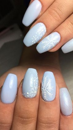 Halloween Acrylic Nails, Winter Nails Acrylic, Christmas Nails Easy, Snowflake Nails, Nails 2023, Halloween Nail Designs, Xmas Nails, Simple Nail Designs