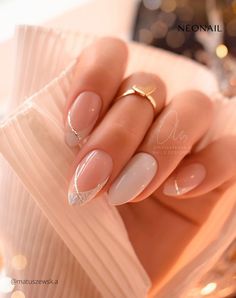 White nail designs are the stunning rave of the moment for fashion-forward brides. Check out these designs with white nail polish. #bridal #nails Ongles Beiges, Graduation Nails, White Nail Designs