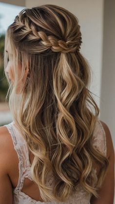 Wedding Half Up Braid, Half Up Do Wedding Bridesmaid, Half Up Braid Hairstyle, Bride Hair Braid Half Up, Hairstyles For A Wedding Bridesmaid, Easy Diy Bridesmaid Hair, Summer Bridesmaid Hair, Wedding Short Hair, Half Down Braided Hairstyles