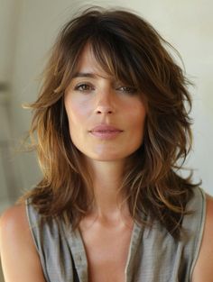 Long Bob Haircut With Side Bangs, Mid Length Hairstyles With Side Bangs, Side Bangs Mid Length Hair, Lob Haircut With Side Bangs, Mid Length Haircuts, Hairstyles With Layers