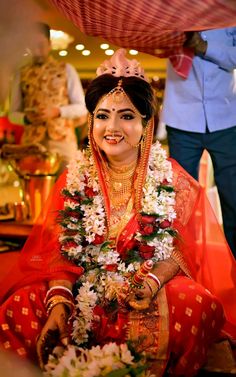 Simple Bengali Bridal Look, Bengali Bridal Look, Kolka Design, Doctor Jewelry, South Wedding