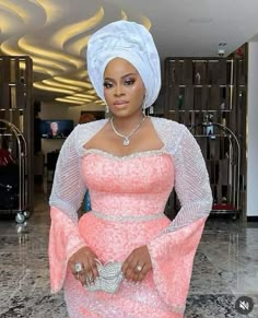 Damask Styles, Lace Asoebi Styles, Bazin Styles, Asoebi Lace Styles, Lace Asoebi, Traditional Nigerian Wedding, Asoebi Lace, Aso Ebi Style, Lace Trend