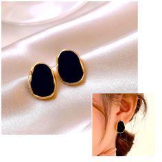 Irregular Black Stud Earrings Retro Elegant Style Alloy Jewelry Daily Wear Accessories Trendy Black Earrings For Gift, Chic Black Earrings With Black Enamel, Elegant Black Everyday Earrings, Modern Black Earrings For Party, Trendy Black Everyday Earrings, Minimalist Black Single Earring, Trendy Black Evening Jewelry, Trendy Black Earrings For Evening, Trendy Black Evening Earrings