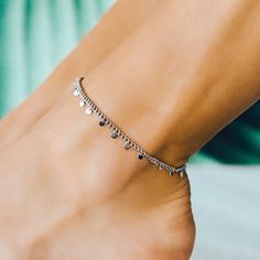 Indian Anklets Silver, Indian Anklets, Anklets Silver, Coin Anklet, Anklets Indian, Mixing Metals, Ankle Jewelry, Pura Vida Bracelets, Coin Bracelet