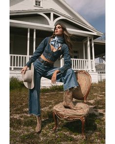 Model is 5'8 1/2" wearing a size extra small 99% cotton / 1% elastane Denim Photoshoot, Western Aesthetics, Long Sleeve Corset Top, Long Sleeve Corset, Queen Anne Neckline, Cropped Long Sleeve, Country Girl, Model Body, Cropped Style