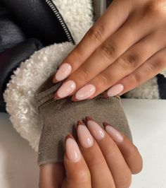 School Nails Almond, Back To School Nails Almond, Nail Ideas August, Nails Cute Simple, Fall Nails Cute, Almond Nails White, Halloween Nails Short, Fall Nails Halloween, Nails Back To School