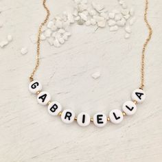 Name Bead Necklace, Beaded Necklace With Name, Alphabet Beads Ideas, Letter Bead Necklace, Homemade Necklaces, Alphabet Necklace, Beaded Jewelry Earrings, Puffy Heart Charms, Diamond Initial Necklace