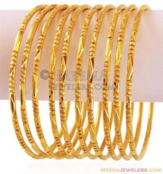 Gold Bangles Set, Gold Bangles For Women, Antique Gold Jewelry Indian, Gold Bangle Set, Bangles Set, The Bangles, Yellow Gold Bangle, Bracelets Design