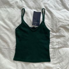 Never Worn With Tag Cute Green Shirts, Green Top Aesthetic, Dark Green Clothes, Green Tank Top Outfit, Brandy Clothes, Dark Green Tank Top, Outfit Ideas Basic, Tank Tops Y2k, Dark Green Top