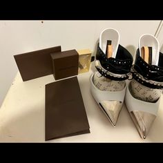 Nwt Louis Vuitton 4 Inch Heels With Stones. Luxury White Heels, Louis Vuitton Heels, Shoes Louis Vuitton, Louis Vuitton Pink, Green Heels, Mary Jane Pumps, Black Sandals Heels, Red Heels, Louis Vuitton Shoes