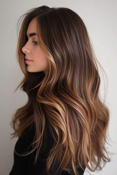 Old Money Hair Color, Brown Curls, Brunette Hair With Highlights, Balayage Brunette, Auburn Hair, Hair Color Balayage, Good Hair Day, Light Hair, Brunette Hair