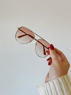 Oversized aviator sunnies. Available in black, gold, silver, and rose gold. Eucalyptus Mint, Four Sisters, Pink Lemon, Acai Berry, Black Cherry, Slate Blue, On The Road, Black And Navy, Pretty In Pink