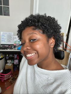 Short Hair With Dye For Black Women, Type 4 Big Chop, Short Defined 4c Hair, Twa 4b Hair, Big Chop 4b Hair, Short Natural Curly Hair 4c, Pixie Haircut 4c Hair, 4c Short Natural Hairstyles Big Chop, Tiny Afro Hairstyles Natural Hair