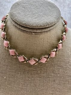 Vintage Pink Necklace For Formal Occasions, Pink Vintage Choker Jewelry, Vintage Handmade Pink Necklace, Antique Handmade Pink Necklaces, Vintage Pink Pearl Necklace, Art Deco Gold, Butterfly Graphic, Vintage Cameo, Bridesmaid Wedding