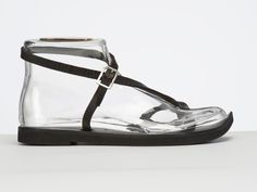 The Venus Sandal Features a continuous strap which can move freely and uninhibited between the insole and sole to adjust around the foot. With a cross over the big toe the strap then wraps above the ankle and buckles at the side of the foot. The combination of Elegance and Femininity in a simplistic design, that's comfortable and supportive. This design takes the flop out of flip-flop, due to the buckle at the side the sandal moves with the foot rather than the usual flip-flop as you walk. They Adjustable Toe Ring Sandals With Single Strap, Adjustable Strappy Toe Ring Sandals With Removable Insole, Adjustable Ankle Strap T-strap Sandals, Adjustable Barefoot Sandals With Removable Insole For The Beach, Adjustable T-strap Sandals With Removable Insole, Adjustable Toe Ring Sandals With Removable Insole, Beach Sandals With Clear Ankle Strap, Dainty Style, Minimalist Women