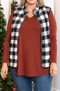 It's almost that time of year! Grab this vest today to be prepared! It has a classic plaid pattern with a bold ivory color combo you can dress up or down for every occasion! It's comfortable for all-day wear can be styled with your favorite tops, and features a thick fabric for the ultimate cozy feel! Pair this vest with a solid top or dress for an easy everyday look! 100% Polyester Hiking Vest, Off Shoulder Dresses, Winter Vest, Midi Dress Party, Kimono Cardigan, Thick Fabric, Maxi Dress Party, Color Combo, Solid Tops