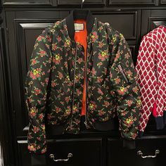 Floral Print Brand New Never Worn Orange Lining Medium Thickness Puffer Size Small To Medium Gucci Black Spring Outerwear, Chic Gucci Spring Outerwear, Gucci Multicolor Fall Outerwear, Gucci Multicolor Outerwear For Fall, Designer Fall Floral Print Outerwear, Designer Floral Print Fall Outerwear, Designer Floral Print Outerwear For Work, Designer Floral Print Workwear Outerwear, Gucci Jackets