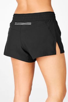 Breathe Mid-Rise Run Short Fabletics black female Activewear >> Womens >> Bottoms >> Shorts Stretch Woven regular Running Pockets/Reflective/Zip Pockets Weightless feel for max breathability Cute Running Outfit, Stylish Workout Clothes, Tall Leggings, Jogging Outfit, Tennis Skirt Outfit, Morning Run, Bra Size Charts, Workout Attire, Active Wear Shorts