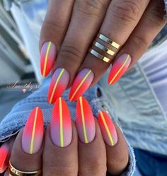 Neon coral ombre nail art with yellow lines on long almond nails Coral Ombre Nails, Unghie Nail Art, Nails 2022, Neon Nails, Pastel Nails, Hot Nails