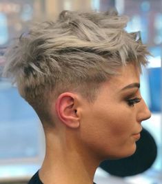 Short Choppy Haircuts, Choppy Haircuts, Short Grey Hair, Penteado Cabelo Curto, Short Pixie Haircuts, Short Pixie Cut, Short Blonde, Blonde Pixie, Short Blonde Hair