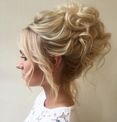 Modern Mother Of The Bride Hairstyles, Long Updo, Wedding Updo Hairstyles, Updo Wedding Hairstyles, Braids Summer, Classic Wedding Hair, Women Braids, Updo Wedding, Mother Of The Bride Hair