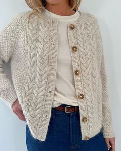 Casual solid color button long sleeve cardigan 2024 f/w cardigans Ravelry Knitting, Cardigan Beige, Maxi Cardigan, Evening Dresses Short, Moss Stitch, Patterned Cardigans, Beige Cardigan, Cardigan Pattern, Cardigan Fashion