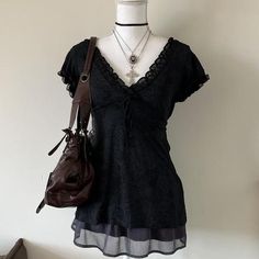 Goth Fem Outfits, Dark Coquette Fashion, Goth Coquette Aesthetic, Dark Dollette, Fatal Frame Outfit, Vintage Goth Aesthetic, Dark Coquette Outfits, Dark Feminine Outfits, Feminine Goth