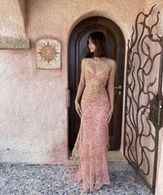 Prom Dress Inspo, Hourglass Dress, Prom Dress Inspiration, Grad Dresses, Dress Inspo, Glam Dresses, Mode Vintage, Fancy Dresses, Dream Dress