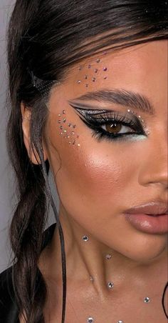 Mekap Mata, Drag Make-up, Eye Makeup Pictures, Smink Inspiration, Dramatic Makeup, Dope Makeup, Fancy Makeup