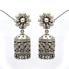 Jhumki Earrings, Jhumka Earrings, Sterling Silver Flowers, Antique Jewellery, Girls Accessories, Fashion Earrings, Jewelry Earrings Studs, Flower Designs, Antique Silver