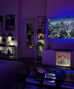 Living With Boyfriend Decor, Hype Apartment, Guy Apartment Ideas, Guys Apartment Decor, Apartment Aesthetic Black, Couple Apartment Aesthetic, Cool Things For Your Room, Cute Apartment Aesthetic, Man Apartment