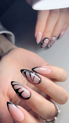 Manicure Nail Halloween, Halloween Nail Art Ideas, Spider Gel, Ideas Uñas, Asian Nails, Halloween This Year, Halloween Nail, Halloween Nail Art, Creepy Halloween