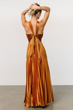 Stand out in our flattering Sandra Pleated Maxi Dress that comes in a Copper color. This dress will make you feel like a statement in any room! Boho Guest Wedding Dress, Pleated Wedding Guest Dress, Open Back Bridesmaid Dress, Prom Maxi Dress, Halter Wedding Guest Dress, Beach Prom Dress, Open Back Dress Formal, Boho Formal Dress, Pleated Bridesmaid Dress