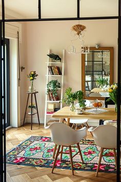 the dining room is clean and ready for us to eat