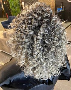 Gray Blonde Curly Hair, Silver Highlights On Curly Hair, Icy Blonde Curly Hair, Ash Curly Hair, Ash Blonde Curls, Afro Ponytail Hairstyles, Ponytail Frontal, Afro Curly Hairstyles, Princess Ponytail