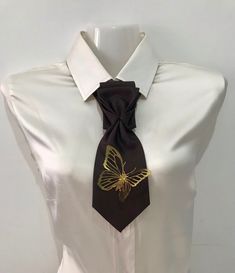 Elegant Women's Tie, Made in Italy. Luxury Neck Accessory for Fashion Lovers, High Quality. Butterfly is 3D - Etsy Luxury Tie For Gift, Luxury Standard Tie For Gift, Luxury Gift Tie, Standard Tie With Butterfly Knot For Black Tie Events, Suit And Tie Accessories With Butterfly Knot For Gifts, Business Tie With Butterfly Knot, Tassels Diy Tutorials, Memory Projects, Scarf Ideas