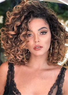 16 Inch Hair, Synthetic Curly Hair, Curly Hair Photos, Curly Bob Hairstyles, Curly Hair Cuts, Short Curly Hair, Hair Photo, Shoulder Length Hair, Hairstyles Haircuts