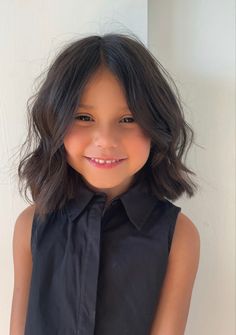 Hair Cuts For Little Kids, Hair Cuts For 6 Year Girl, Medium Length Kids Haircut, Girls Hair Cuts 2024 Trends, Haircuts For 5 Year Girl, Girls Haircuts Medium Length