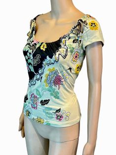 For Sale on 1stDibs - Roberto Cavalli S/S 2003 Chinoiserie Print Cutout Blouse Top Size S Designer Printed Tops For Spring, Designer Fitted Printed Blouse, Designer Printed Summer Tops, Designer Printed Tops For Summer, Designer Short Sleeve Summer Blouse, Spring Silk Stretch Top, Summer Silk Stretch Tops, Designer Fitted Silk Top, Printed Fitted Silk Blouse