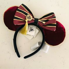 Nwt Hollywood Tower Hotel Mickey Ears! Perfect For A Christmas Gift For The Tower Of Terror Enthusiast In Your Home. Or A Great Way To Surprise A Family Member With Tickets To Disney! Fast Shipping! Heart Shaped Watch, Mickey Decorations, Character Cupcakes, Hollywood Tower Hotel, Hollywood Tower, Christmas Lodge, Disney Minnie Mouse Ears, Disney Watches, Cartoon Shoes