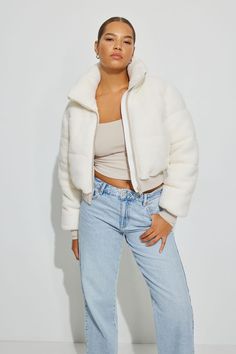 Feel cozy and bundle up in this fuzzy teddy. Features - Front zip closure - Inner patch pocket - Adjustable bungee cords at hem - Functional side pockets - Detachable hood - Cozy brushed pocket lining Size & Fit - Fit: Classic - Length: 22" - Model is wearing size S Materials & Care - Content: 100% Polyester - Care: Dry clean only - Imported Garage Clothing, Bungee Cords, Trendy Jackets, Stylish Jackets, Detachable Hood, Casual Jacket, Outerwear Jackets, Fashion Inspo Outfits, Patch Pocket