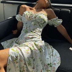 Lasaky - Lovely Floral Printed Long Dress with Unique Design Summer Floral Dress, Chic Maxi Dresses, Embellished Maxi Dress, Aesthetic Dress, Midi Sundress, Legging Jeans, Flower Motifs, Sun Dresses, Long Sleeve Gown