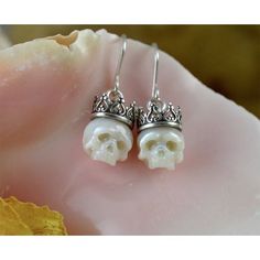 Skull Pearl, Pearl Skull, Skull With Crown, Skull Earring, Carved Pearl, Carved Skull, Jewelry Holiday, Skull Carving, Skull Jewelry