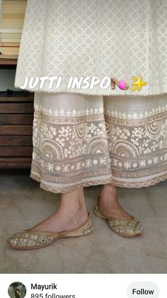 Heena Kochhar, Salwar Pants, Salwar Designs, Pakistani Fashion Casual, Casual Indian Fashion, Desi Aesthetic, Pakistani Dresses Casual, Salwar Kamiz, Traditional Indian Outfits