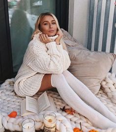 Cute Home Outfits, Winter Christmas Outfits, Crochet Sweater Dress, Cable Knit Socks, Attractive Clothing, Christmas Day Outfit, Crochet Sweater Pattern Free, Dress With Stockings, Winter Photoshoot