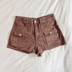 Nwot Shein Brown High Waisted Shorts With Pocket Detail Size Medium New Without Tags No Flaws Measurements In Photos High Rise Solid Brown Color Some Stretch Pockets Twilight Clothes, Cuffed Denim Jeans, Shein Shorts, Summer Fashion For Teens, Solid Brown, Brown Shorts, Belted Shorts, Distressed Denim Shorts, Cute Shorts