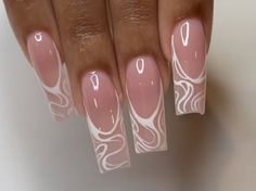 Medium Tapered Square Acrylic Nails Designs, Kiley Jenner Nails, Aesthetic Nails Square, Classy Coffin Nail Designs, Simple Aesthetic Nails, Cute Square Acrylic Nails, Pink Aesthetic Nails, Nagellack Trends, Her Nails